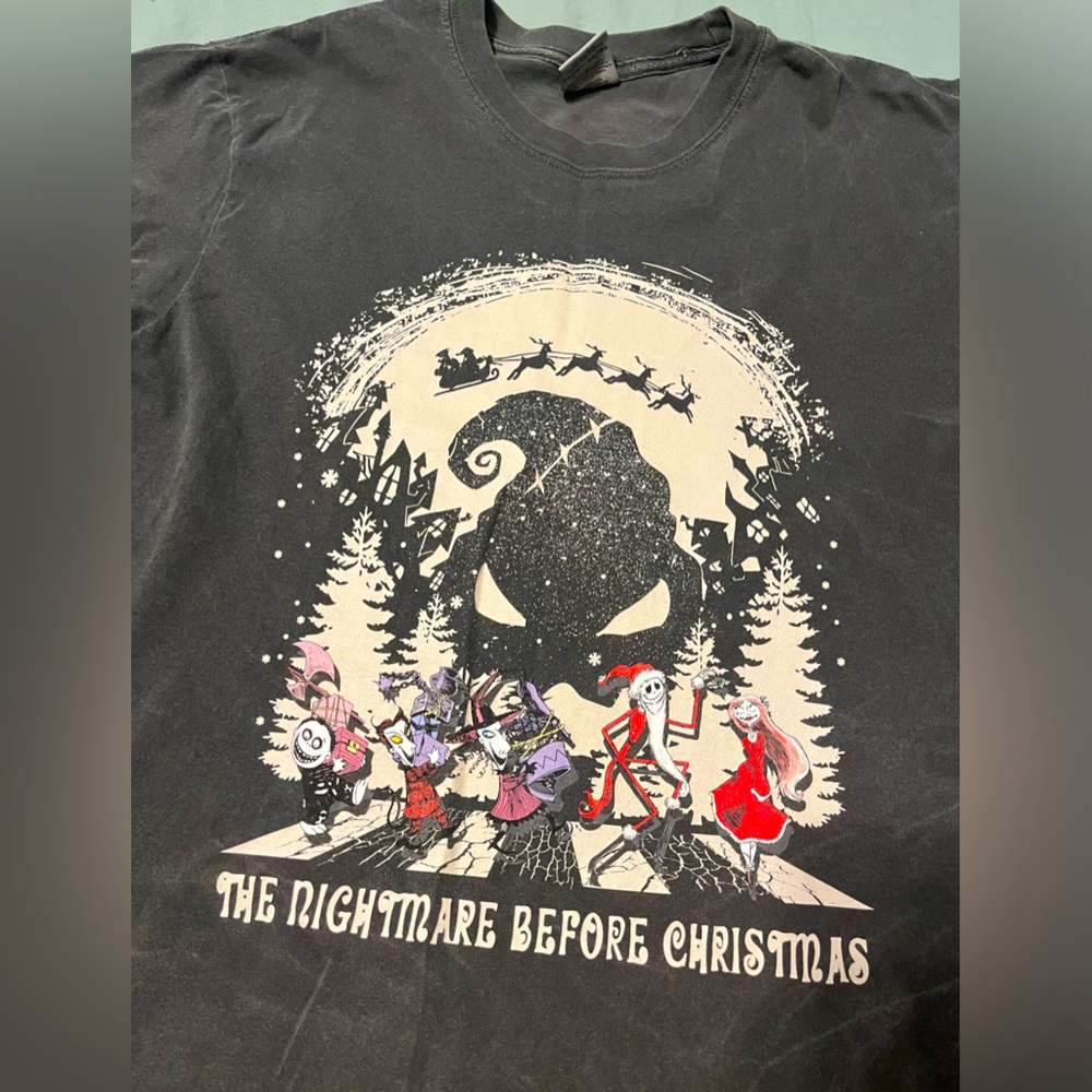 Grey Unisex T-shirt Size Large The Nightmare Before Christmas